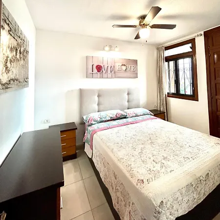 Loft Giulio Apartmán Los Cristianos (Tenerife)